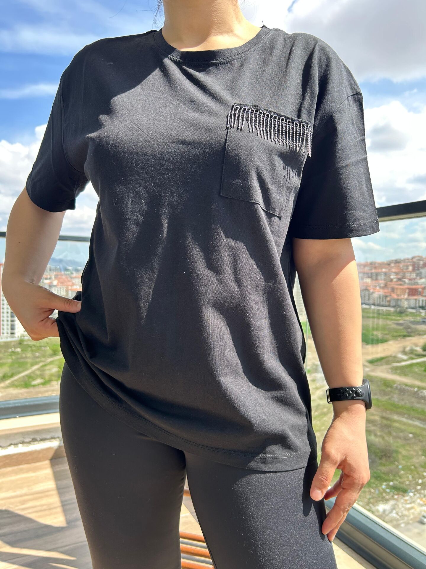 Siyah Zincir Detaylı T-shirt Siyah - L