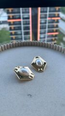 İnci Detaylı Geometrik Küpe Gold